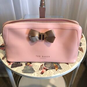 Ted Baker London Leslie rose-gold 2pcs. Pale Pink cosmetics bag in one, NEW,